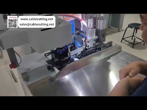Máquina integrada para divisão, decapagem e crimpagem de cabos planos com configuração fácil. - Video
