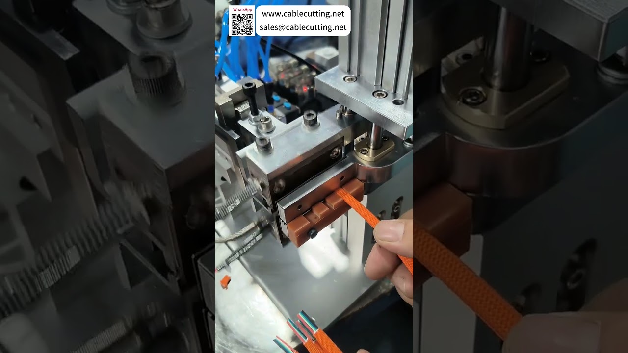 Vertical Thermal Wire Stripping Machine For Both Round and Flat Cables Using One Versatile Blade - Shorts