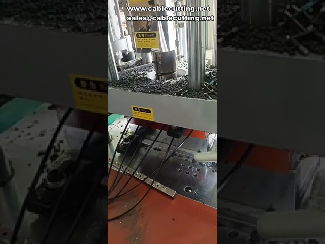 Data wire molding machine, small vertical injection molding machine, often four column vertical inje