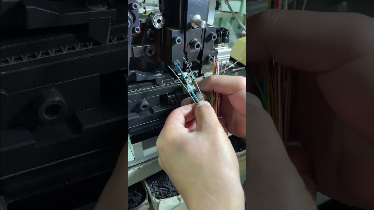 Continuous Strip Terminal Machine Stripping and Crimping One Time #factory #machine